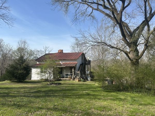 1520 Craggie Hope Rd , Kingston Springs, TN 37082