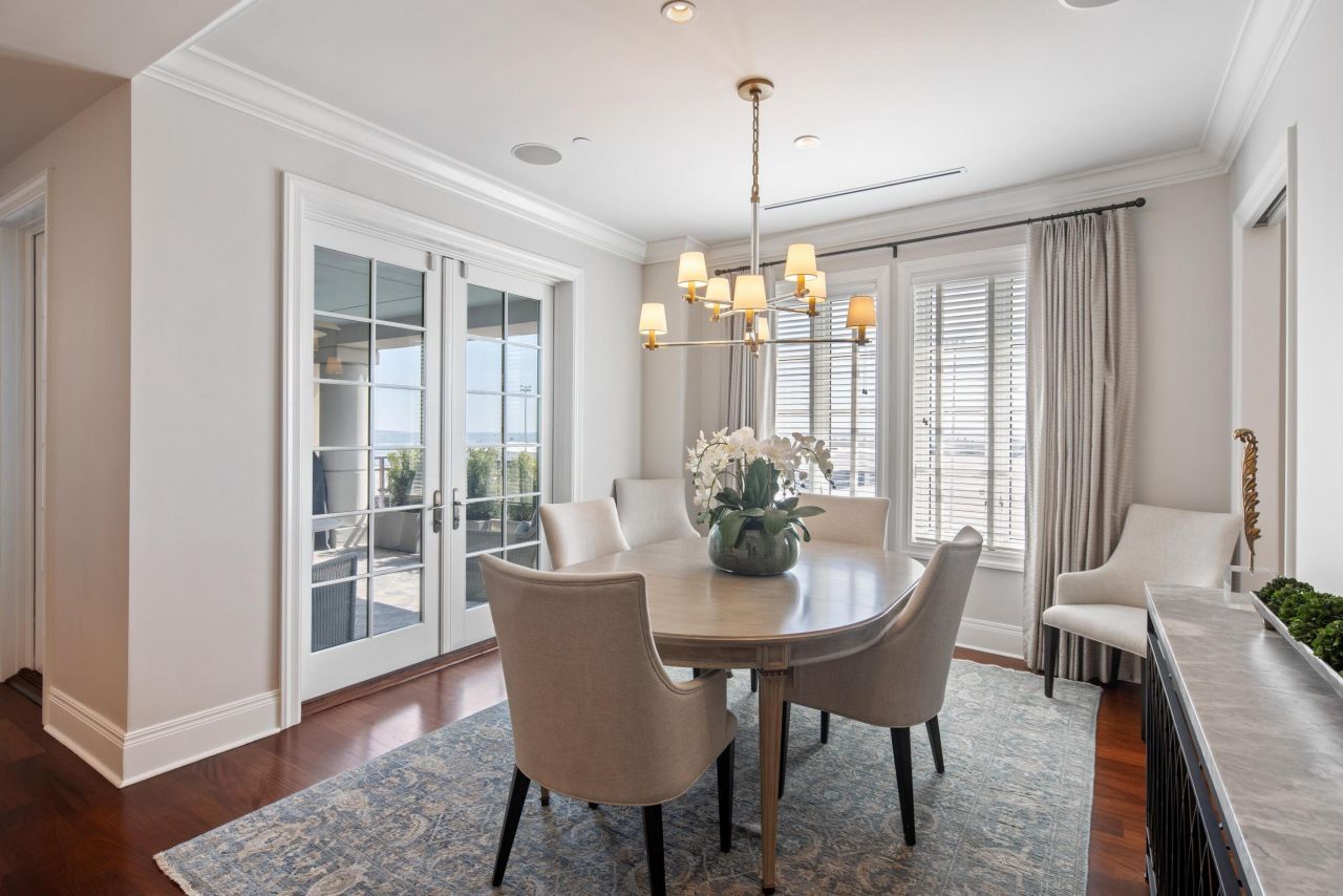 2 Laurens Street Photo 11