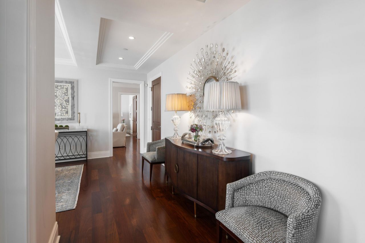 2 Laurens Street Photo 13