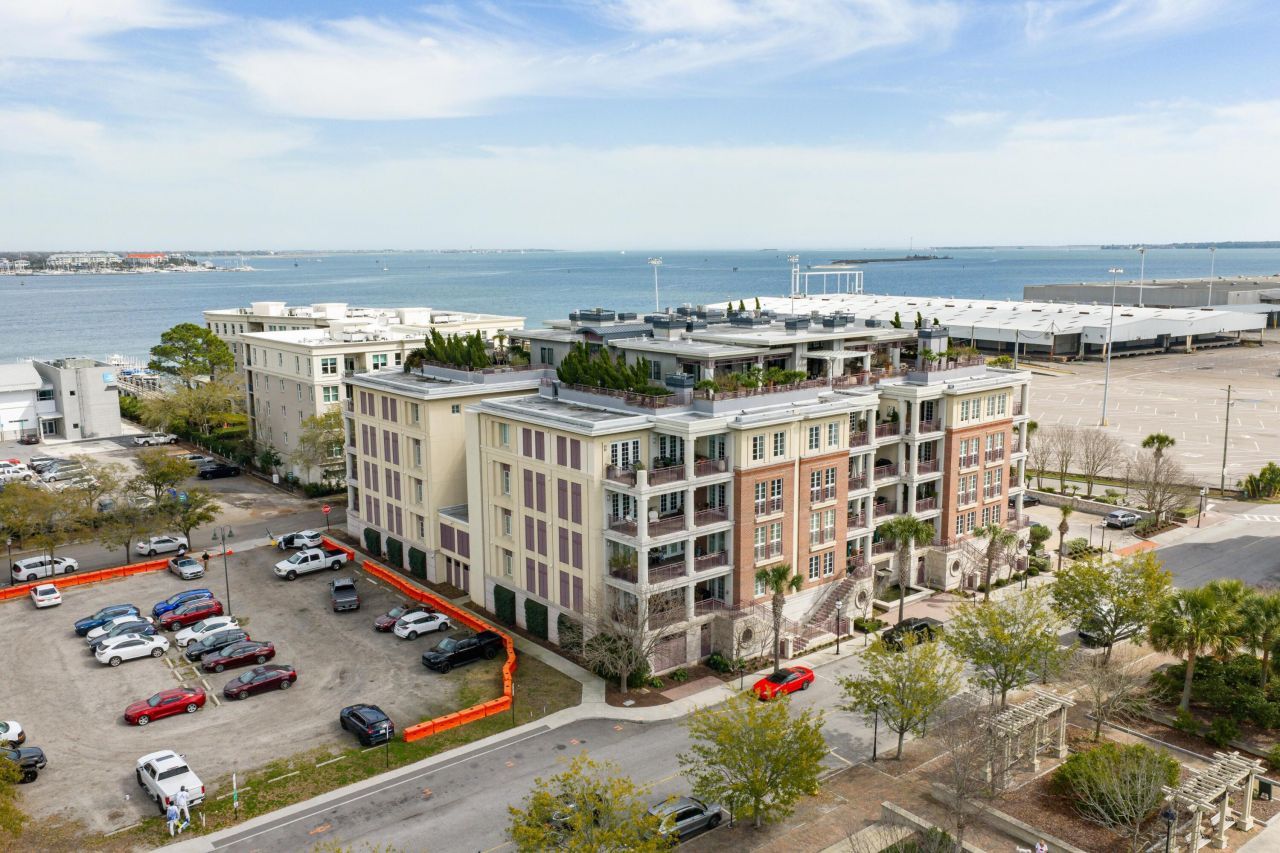 2 Laurens Street Photo 45