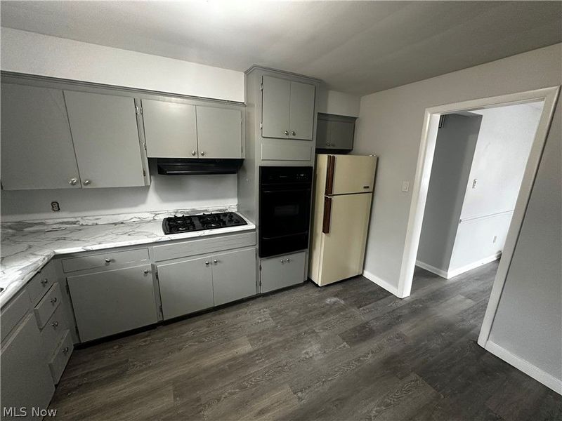 1775 Liberty Drive, Akron, OH 44313 Photo 6