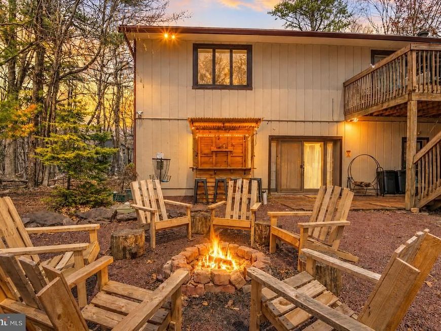 70 Pineknoll Drive, Lake Harmony, PA 18624 Main Photo