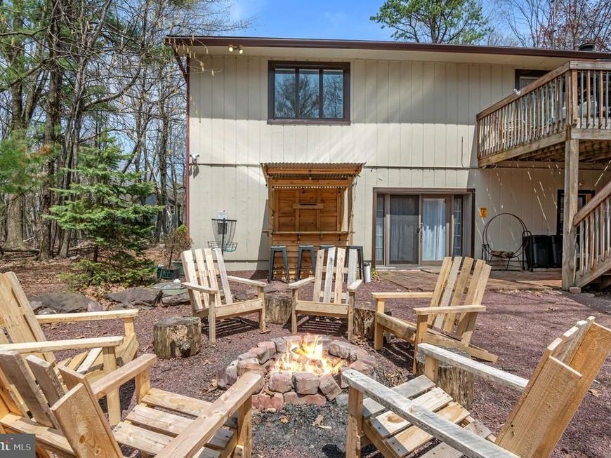 70 Pineknoll Drive, Lake Harmony, PA 18624 Main Photo