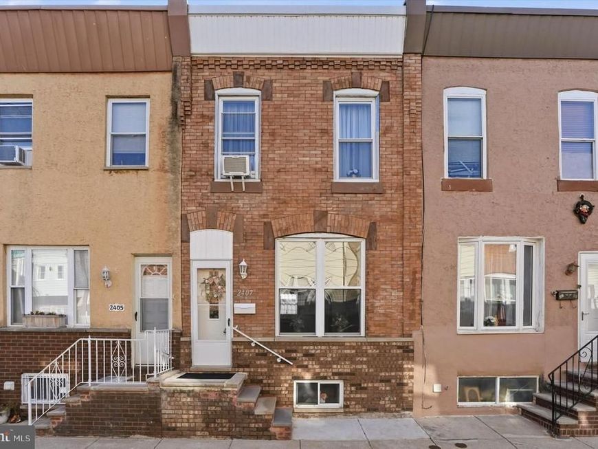 2407 S Warnock Street, Philadelphia, PA 19148 Main Photo