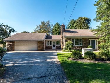 932 CROTON ROAD, WAYNE, PA 19087