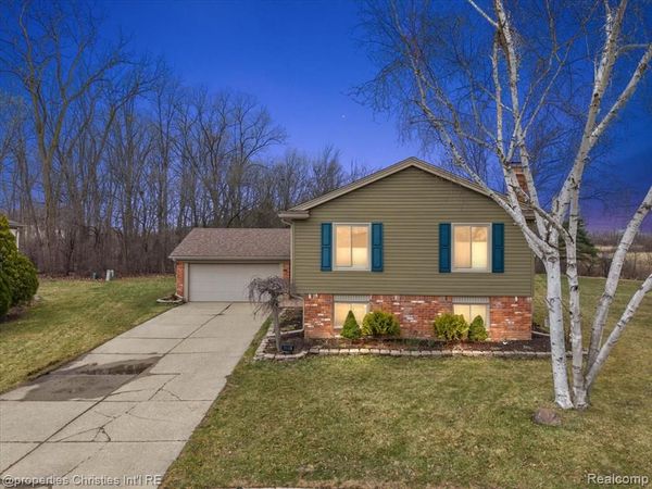 42610 Beechwood Drive, CANTON, MI 48188