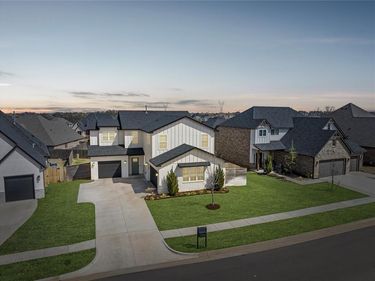 14608 Claxton Place, Yukon, OK 73099