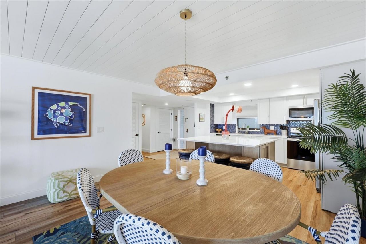 1001 Benjamin Franklin Drive, Unit 604, Sarasota, FL 34236 Photo