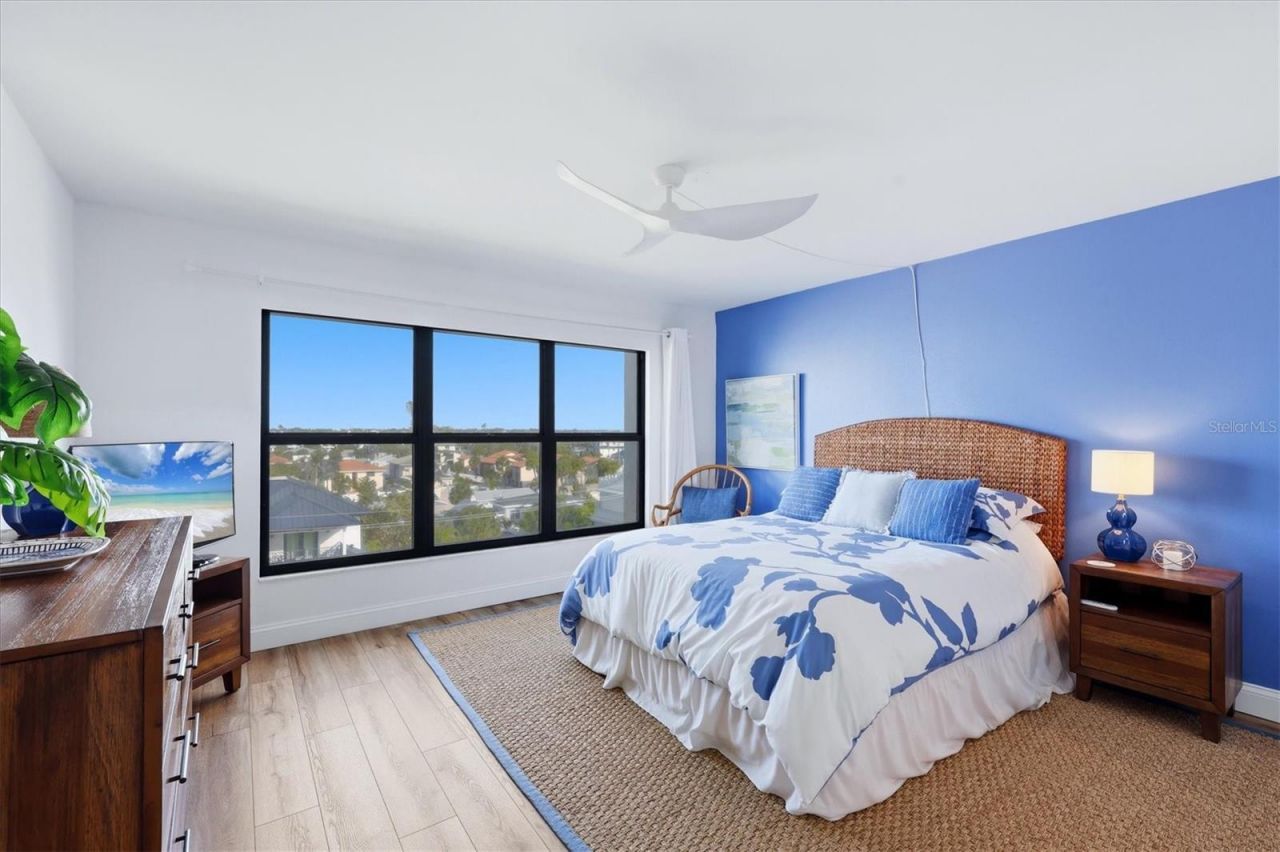 1001 Benjamin Franklin Drive, Unit 604, Sarasota, FL 34236 Photo