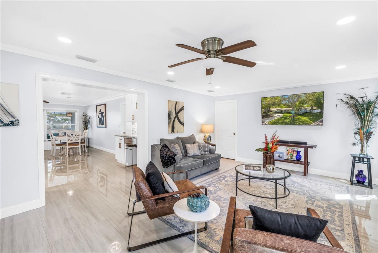 2898 56th Lane N, Saint Petersburg, FL 33710 Photo