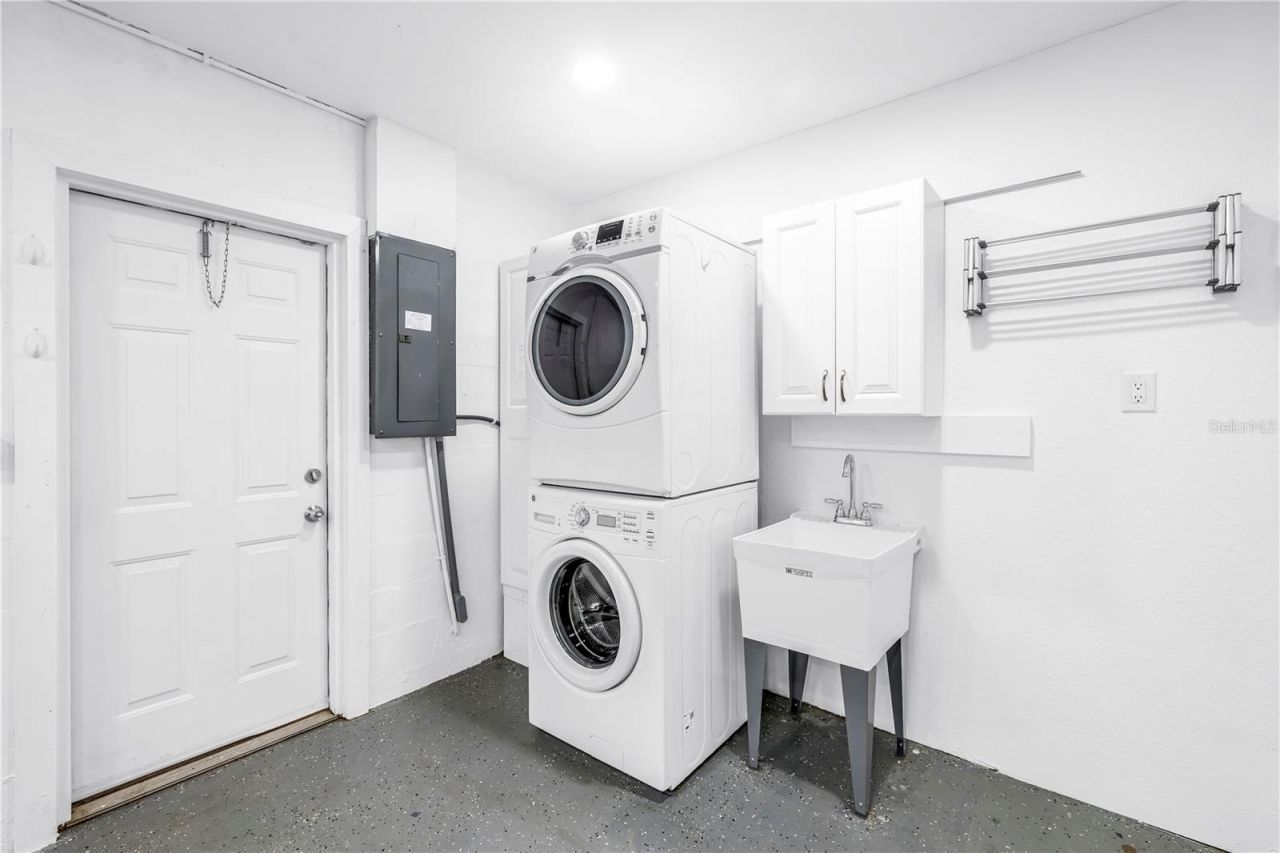 2898 56th Lane N, Saint Petersburg, FL 33710 Photo