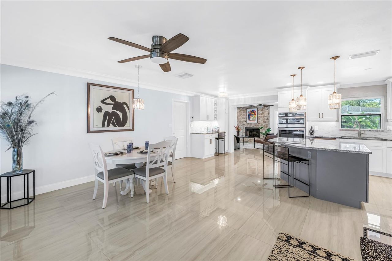 2898 56th Lane N, Saint Petersburg, FL 33710 Photo