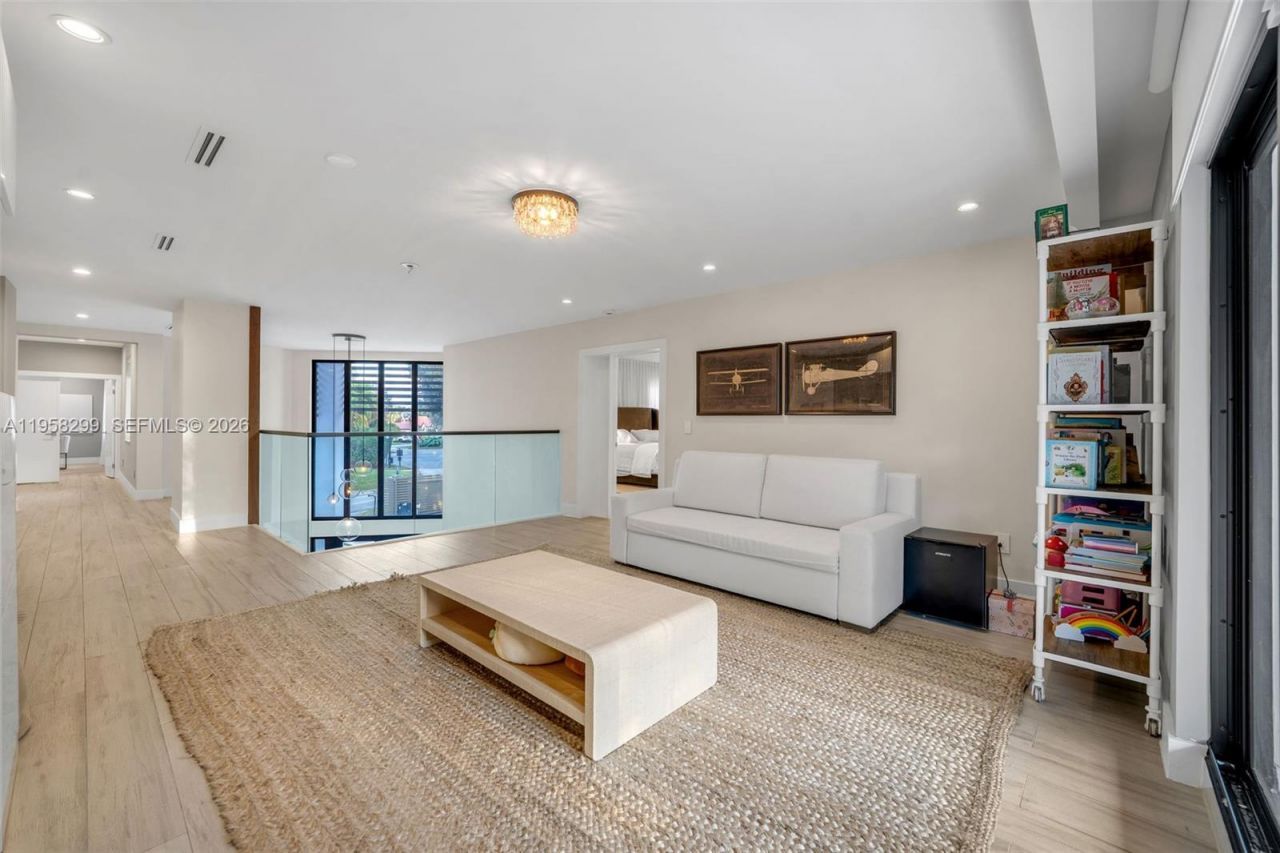 4844 NW 94th Doral Pl , Doral, FL 33178 Photo