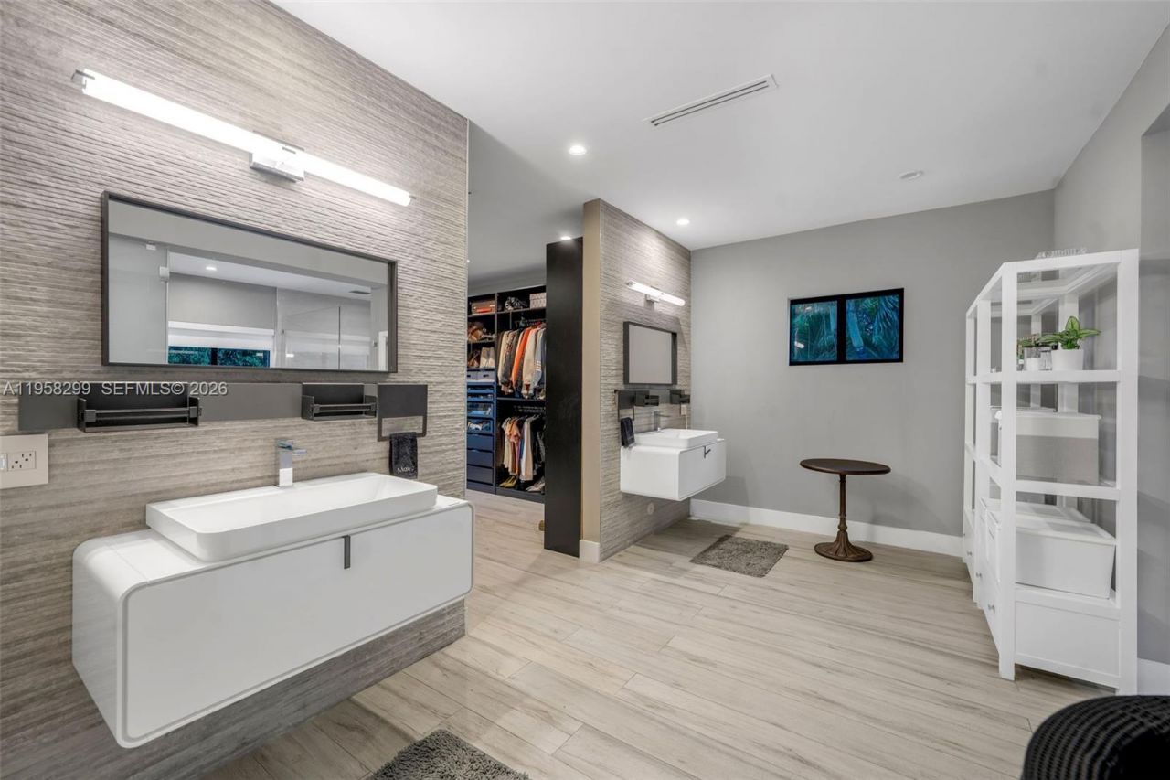 4844 NW 94th Doral Pl , Doral, FL 33178 Photo