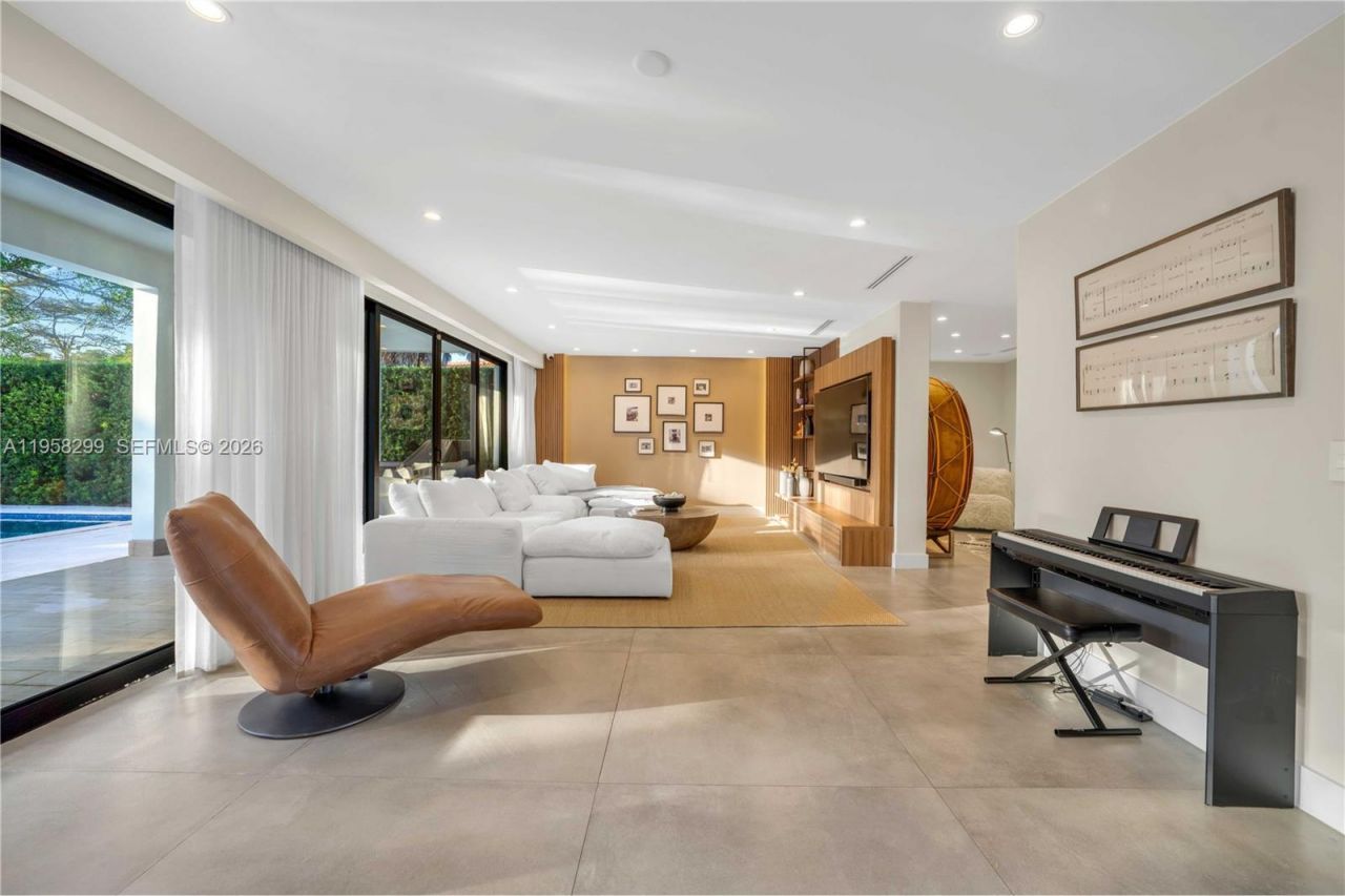 4844 NW 94th Doral Pl , Doral, FL 33178 Photo