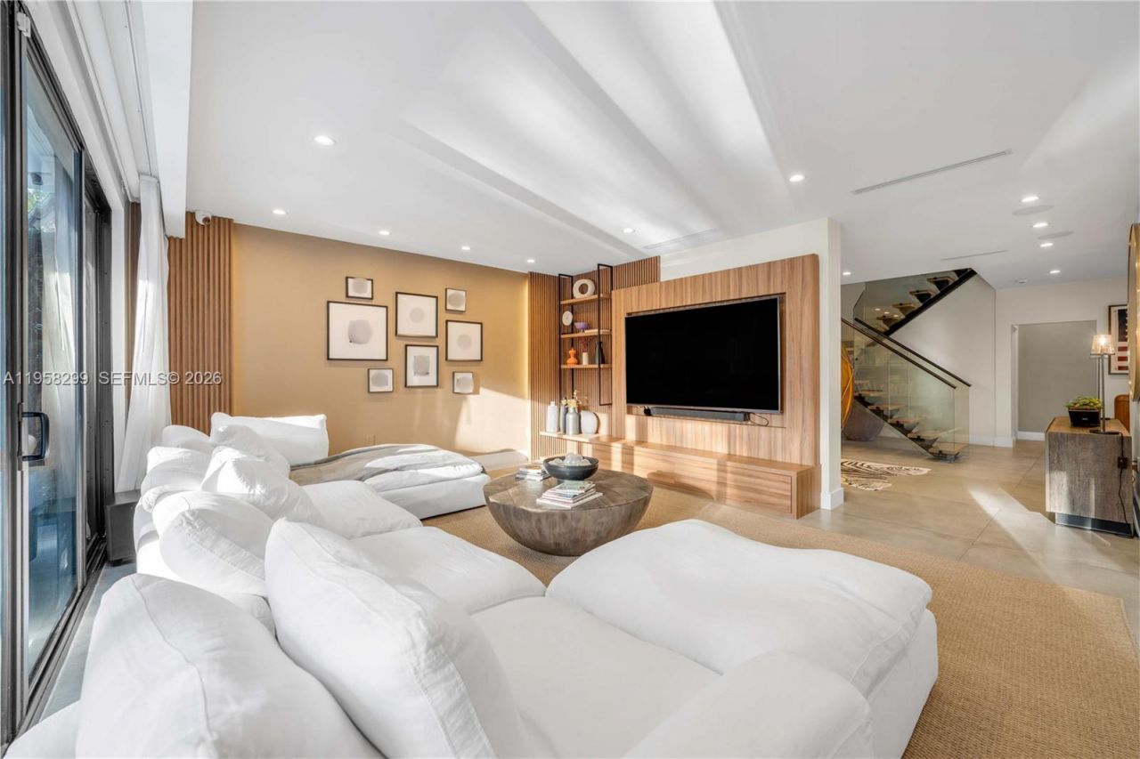 4844 NW 94th Doral Pl , Doral, FL 33178 Photo