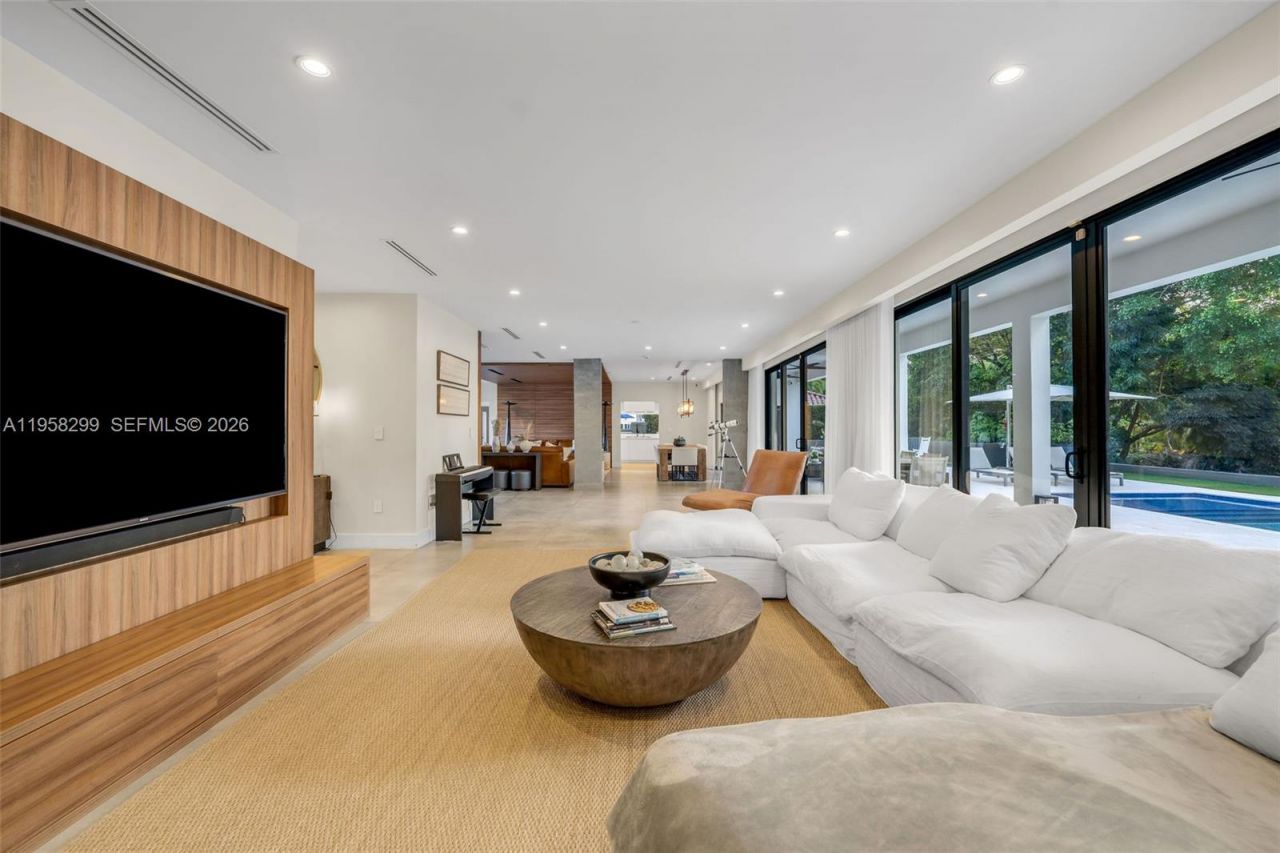 4844 NW 94th Doral Pl , Doral, FL 33178 Photo