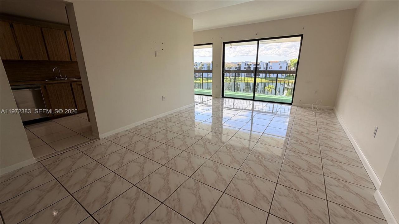 1300 SW 122nd Ave, Unit 416-2, Miami, FL 33184 Photo