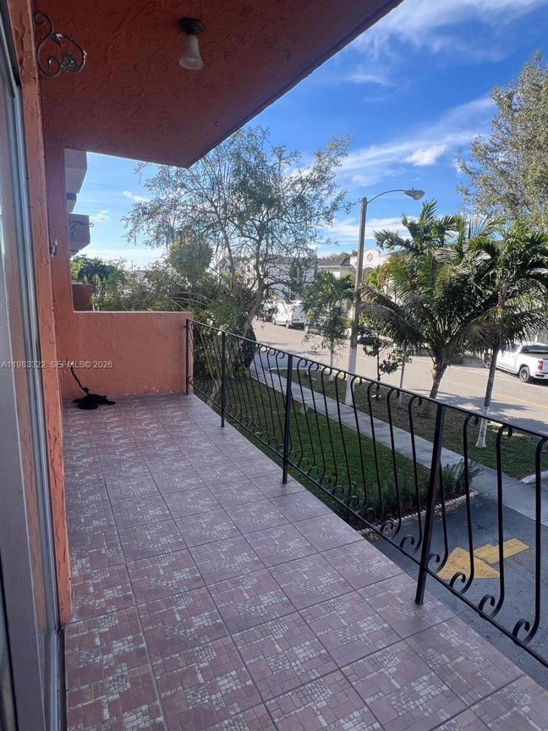 1900 W 54th St , Unit 119, Hialeah, FL 33012 Photo