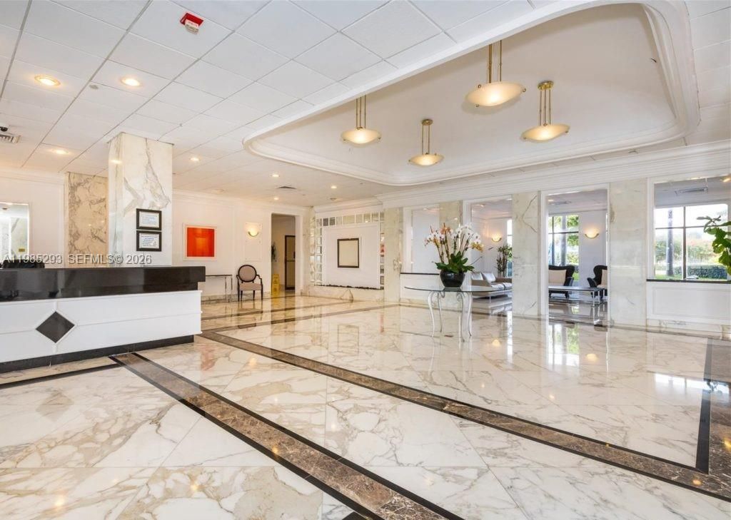 5700 Collins Ave, Unit 11A, Miami Beach, FL 33140 Photo