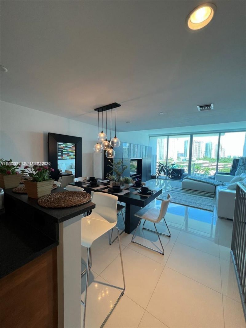 2950 NE 188th St, Unit 543, Aventura, FL 33180 Photo