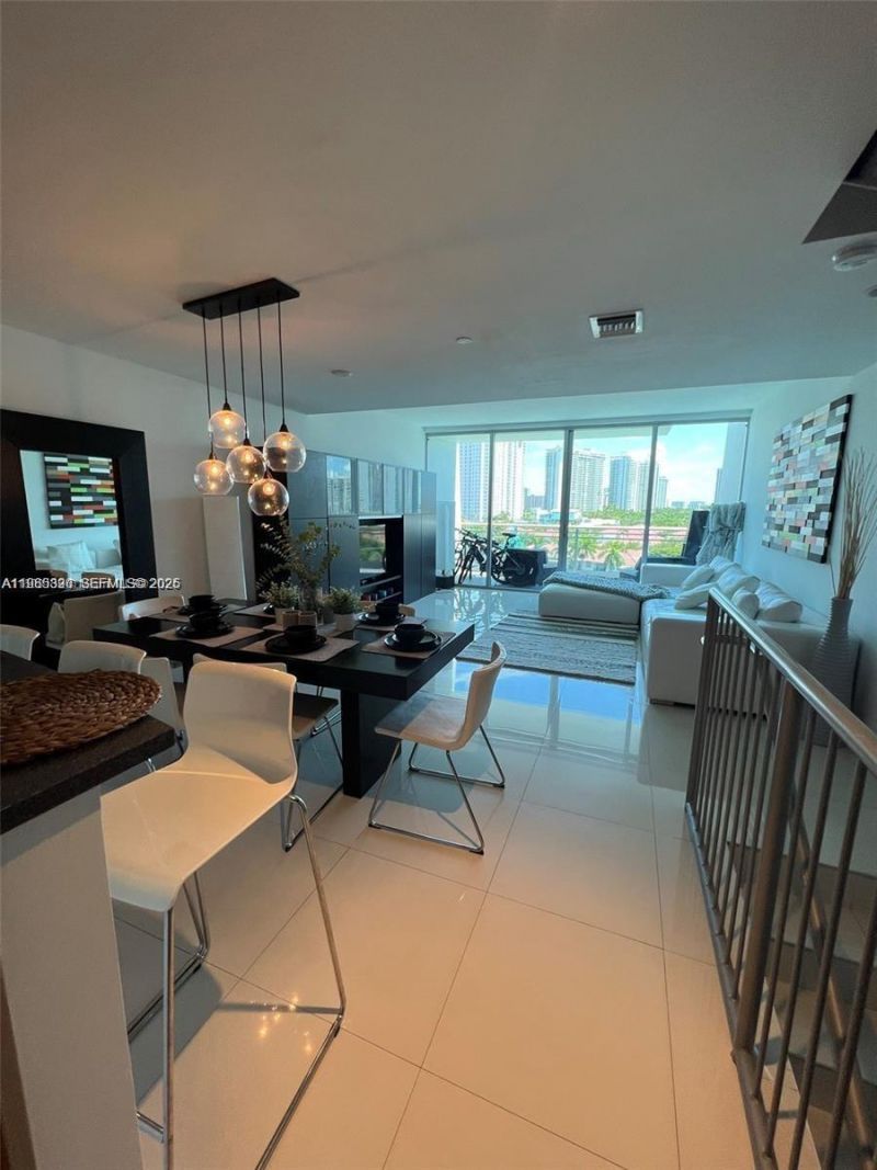 2950 NE 188th St, Unit 543, Aventura, FL 33180 Photo