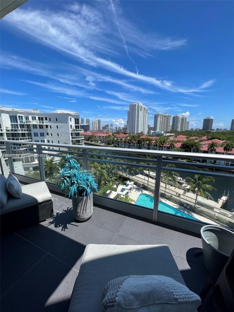 2950 NE 188th St, Unit 543, Aventura, FL 33180 Photo