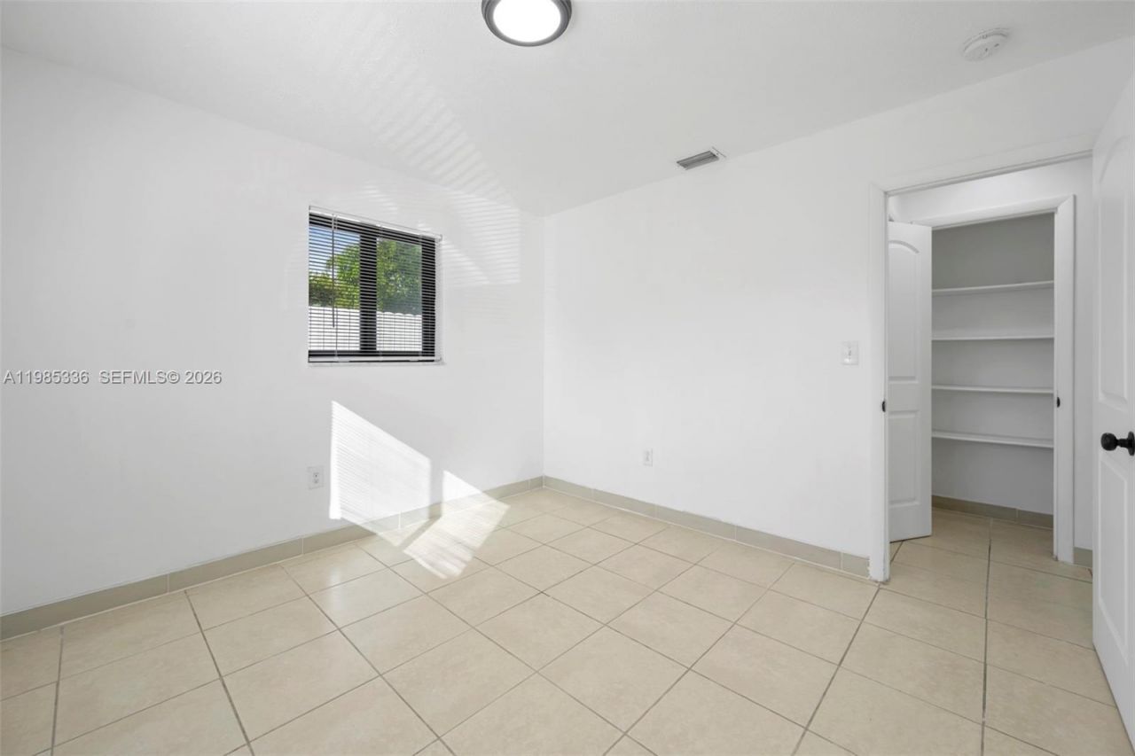 511 NW 93rd St, Unit 511, Miami, FL 33150 Photo