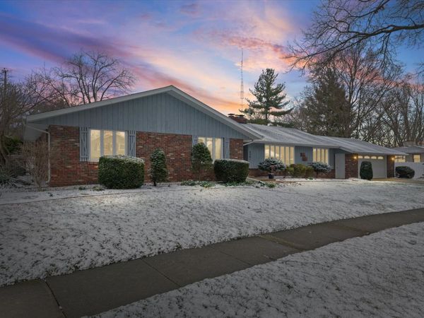 2501 Bedford Drive, Champaign, IL 61820