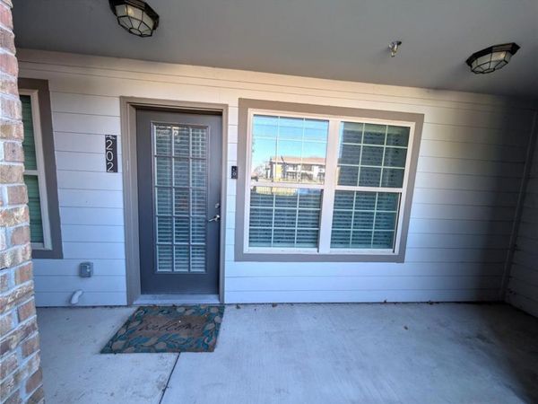 6108 Abrams Road, Unit 202, Dallas, TX 75231