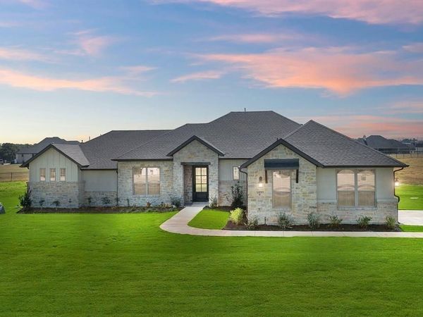 1099 Paradise Parkway, Poolville, TX 76487