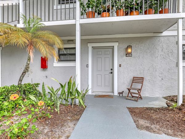 11863 Wimbledon Circle, Unit 409, Wellington, FL 33414