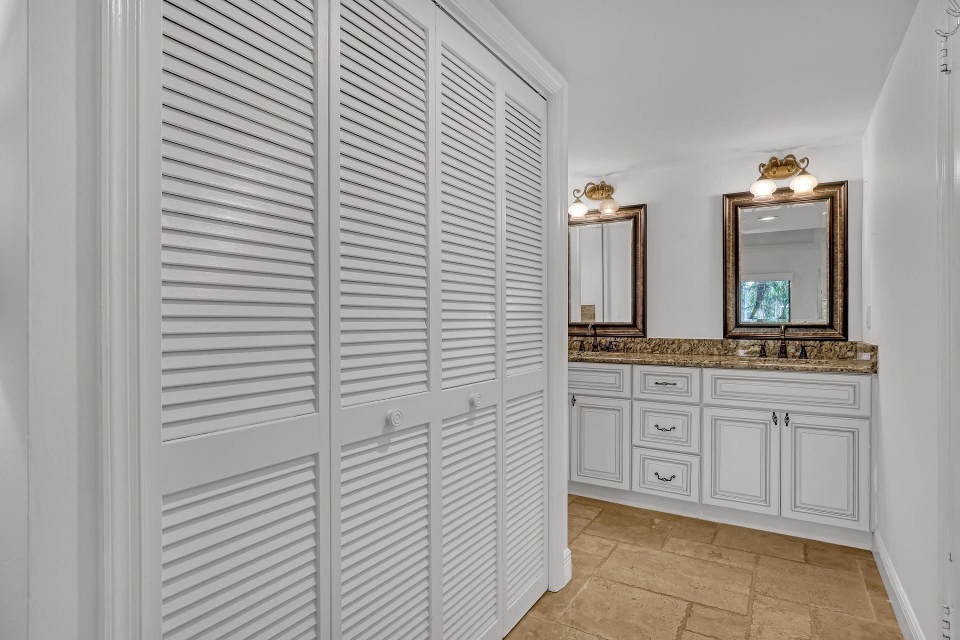 11863 Wimbledon Circle, Unit 409, Wellington, FL 33414 Photo