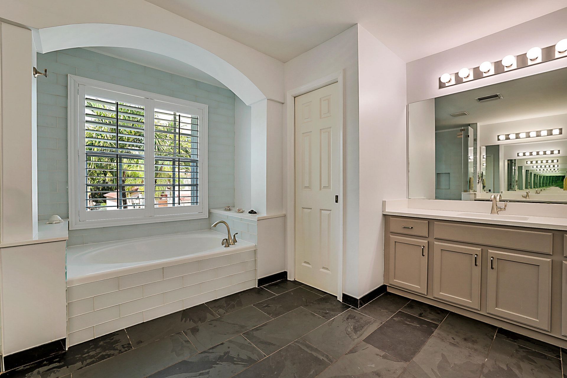 458 Woodview Circle, Palm Beach Gardens, FL 33418 Photo