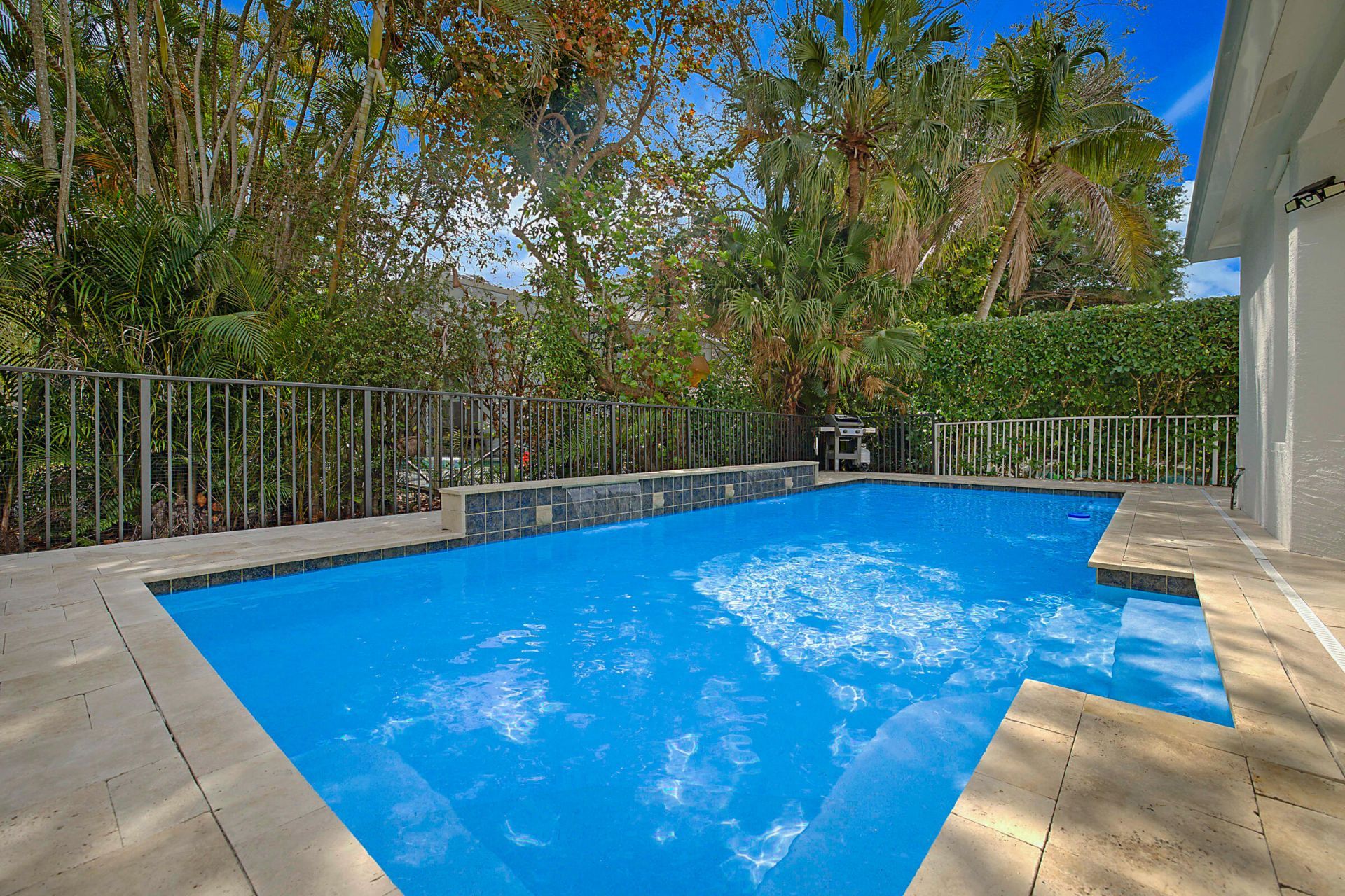 458 Woodview Circle, Palm Beach Gardens, FL 33418 Photo