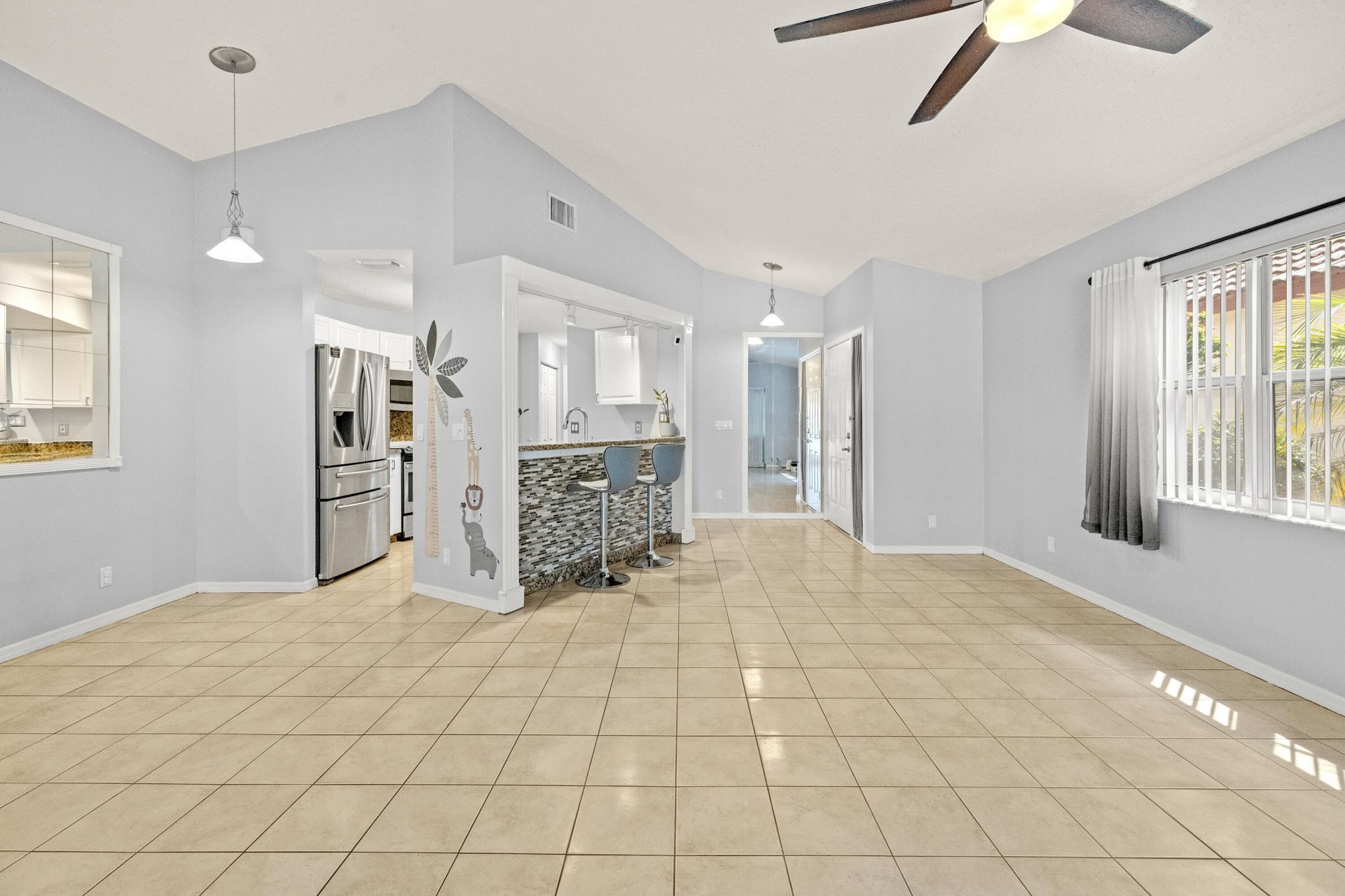 2095 Bonisle Circle, Riviera Beach, FL 33418 Photo