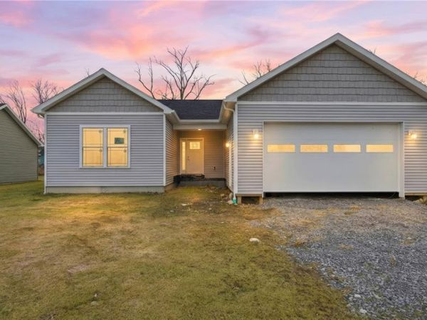 2008 Mae's Landing, Canandaigua, NY 14424