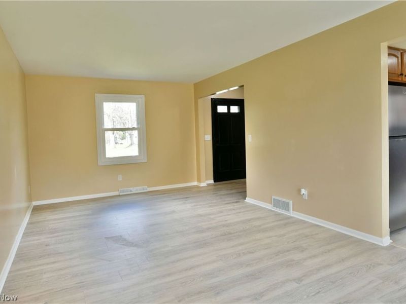 105 Fairview Avenue, Cortland, OH 44410 Photo 11