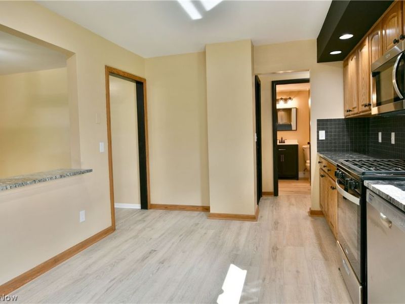 105 Fairview Avenue, Cortland, OH 44410 Photo 17