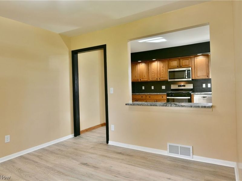 105 Fairview Avenue, Cortland, OH 44410 Photo 23