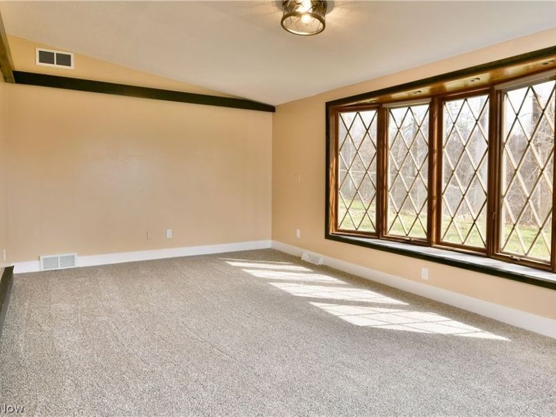 105 Fairview Avenue, Cortland, OH 44410 Photo 24