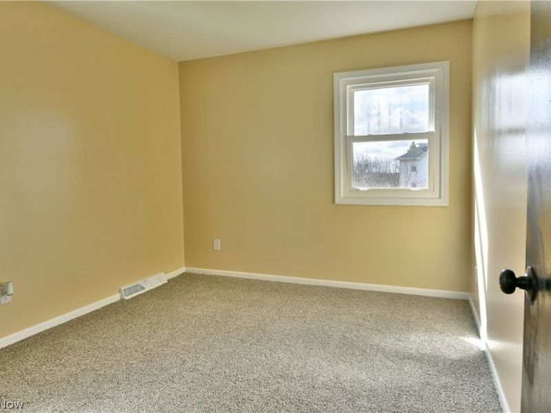 105 Fairview Avenue, Cortland, OH 44410 Photo 35