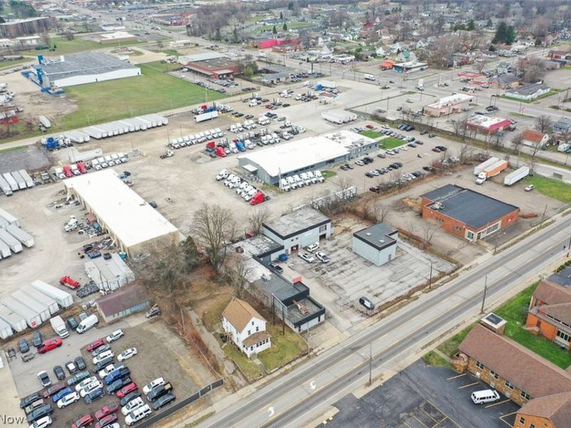 1050 and 1062 Triplett Boulevard, Akron, OH 44306 Photo 13