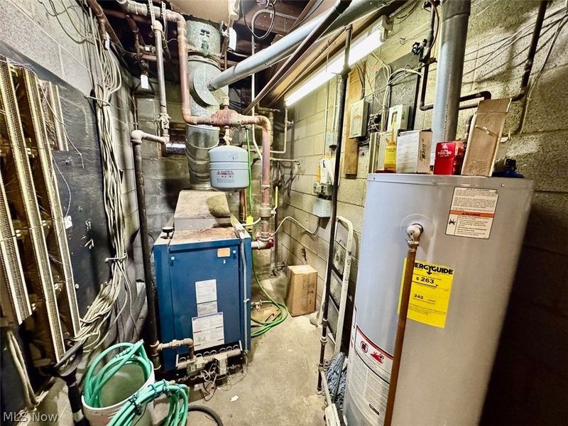 1050 and 1062 Triplett Boulevard, Akron, OH 44306 Photo 26