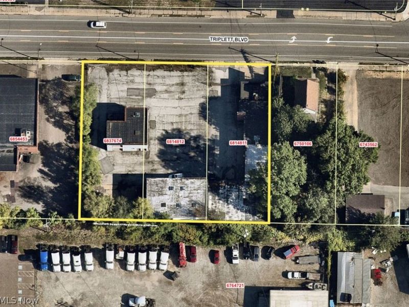 1050 and 1062 Triplett Boulevard, Akron, OH 44306 Photo 49