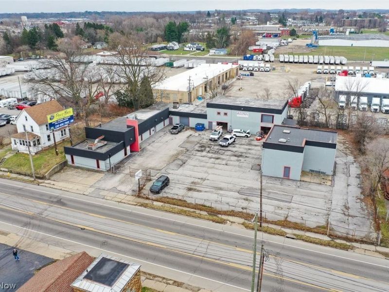 1050 and 1062 Triplett Boulevard, Akron, OH 44306 Photo 8
