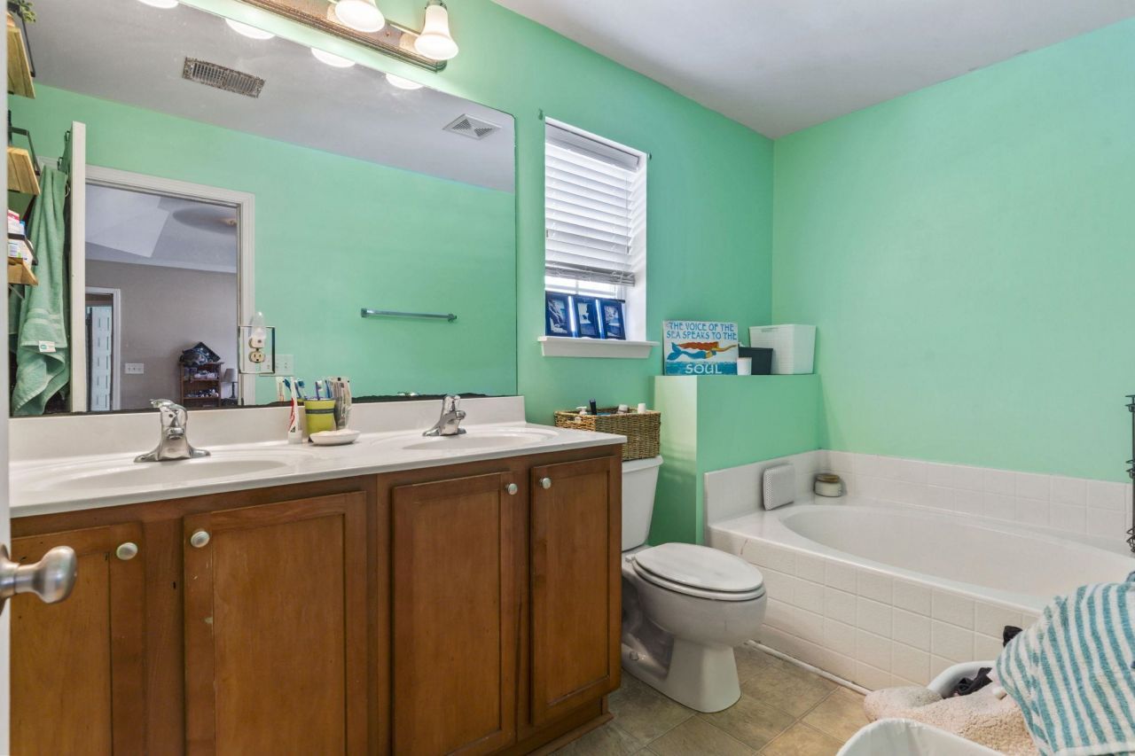 309 Winslow Ave. Photo 11