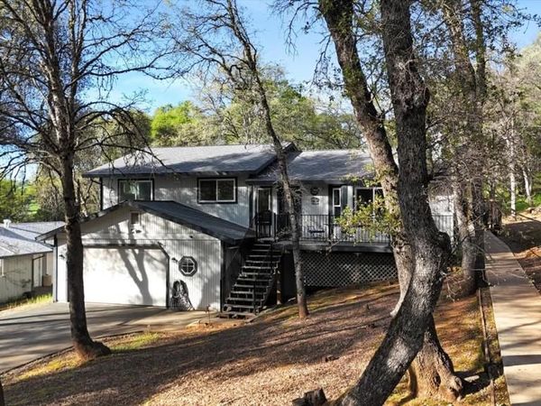 11544 Torrey Pines Drive, Auburn, CA 95602