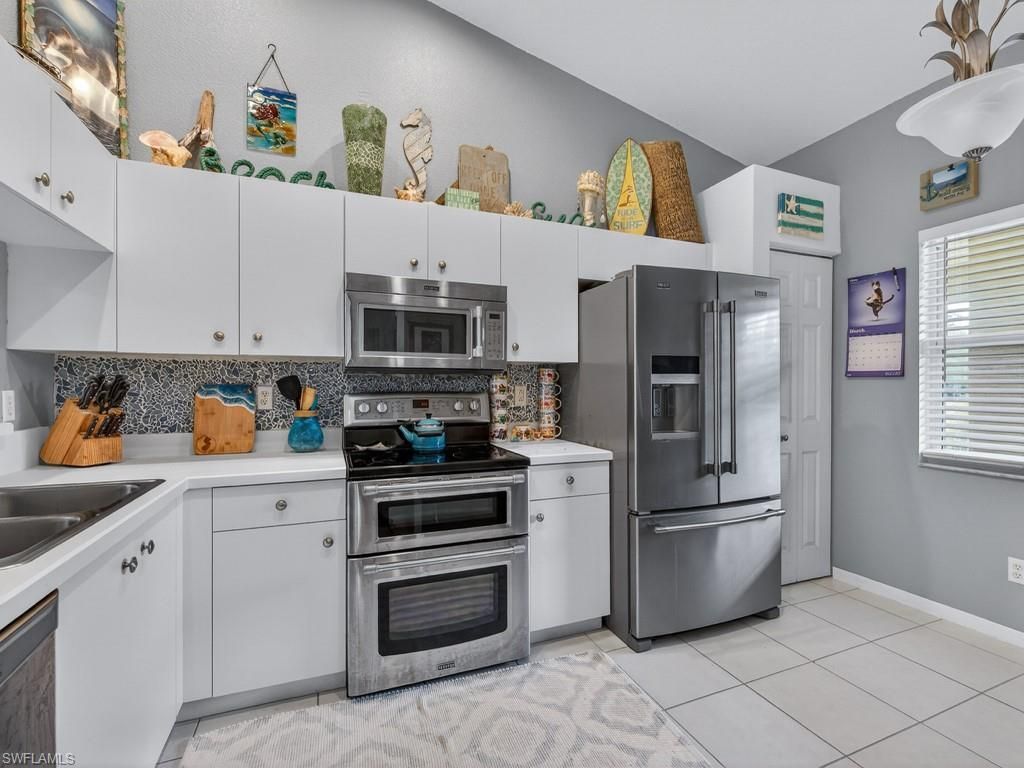 6890 Huntington Lakes Cir, Unit 203, Naples, FL 34119 Photo
