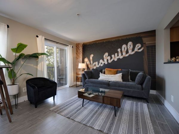 738 1st Ave N, Nashville, TN 37201